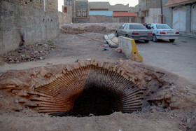تنها آب انبار قدیمی محله جمکران به دلیل عدم توجه مسئولین و ایجاد مزاحمتهای بهداشتی برای همسایگان توسط شهرداری به طور کامل تخریب شد.