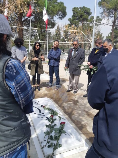 قطعه موسیقی که در قطعه هنرمندان رونمایی شد