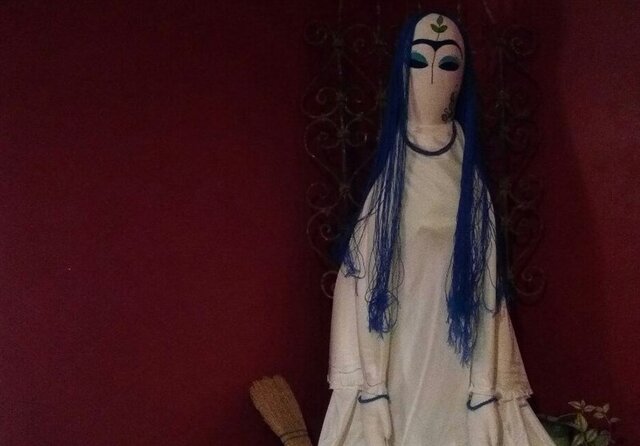 عروسک «خاتون چهارشنبه» طراحی مژده دانشپژوه، هنگامه حکیمیان و نرگس تیموریفر «خاتون چهارشنبه» کیست؟