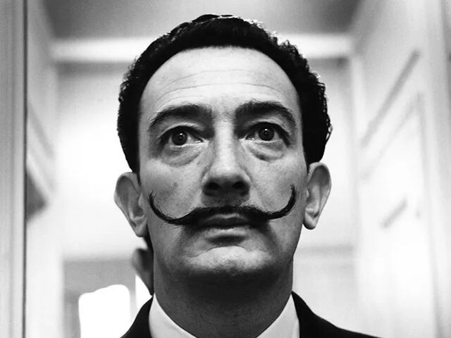 چرا هنرمندان مشهور ظاهر عجیب و غریبی داشتند؟