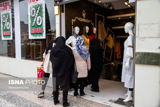 حال و هوای بازار پوشاک در مشهد