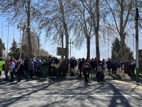 ۶ ساعت مانده تا داربی ۹۸/ درهای ورزشگاه آزادی باز شد