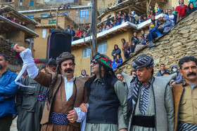 پشیوار از <a href='https://sayeb.ir/tag/%d9%86%d9%88%d8%b1%d9%88%d8%b2'></div></div>نوروز</a> در روستای «دولاب»