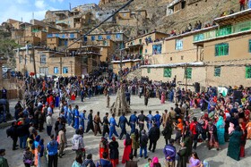 پشیوار از <a href='https://sayeb.ir/tag/%d9%86%d9%88%d8%b1%d9%88%d8%b2'></div></div>نوروز</a> در روستای «دولاب»