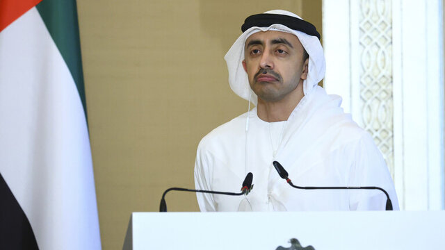 گفتگوی وزیر خارجه امارات با همتای اوکراینی خود گفتگوی وزیر خارجه امارات با همتای اوکراینی خود