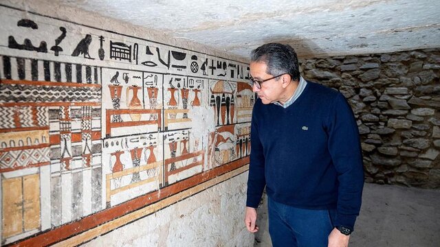 کشف 5 مقبره باستانی در مصر