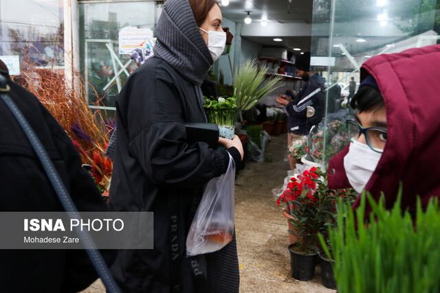 عکس خبر تزیینی است. «فراری» بودن برخی نوجوانها از «عید دیدنی»/ حضور نوجوانان در تمام مهمانیها ضروری است؟