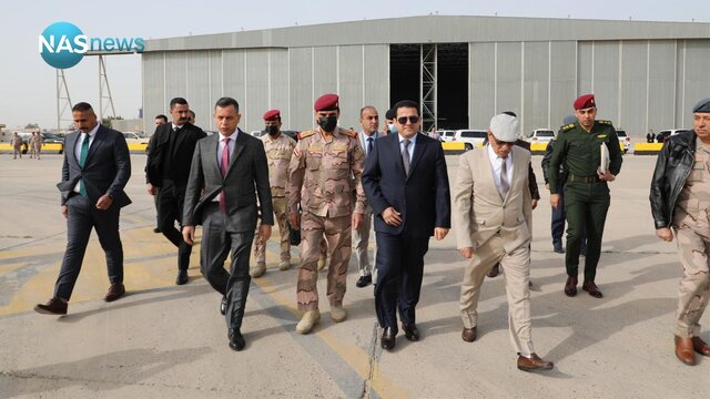 حضور مقام عراقی در محل حمله موشکی ایران به پایگاه صهیونیستی حضور مقام عراقی در محل حمله موشکی ایران به پایگاه صهیونیستی
