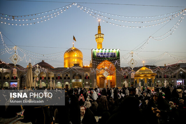 عکس از آرشیو حرم مطهر رضوی برای میزبانی از ۲ میلیون زائر در لحظه تحویل سال آمادگی دارد