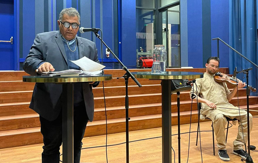 نظامی و مولانا در هلند به گوشها رسیدند