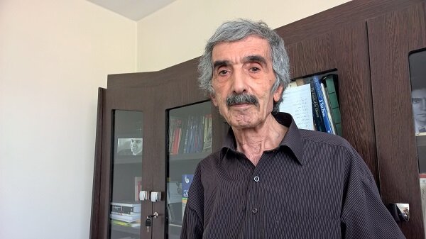 احمد گلشیری در بیمارستان احمد گلشیری در بیمارستان