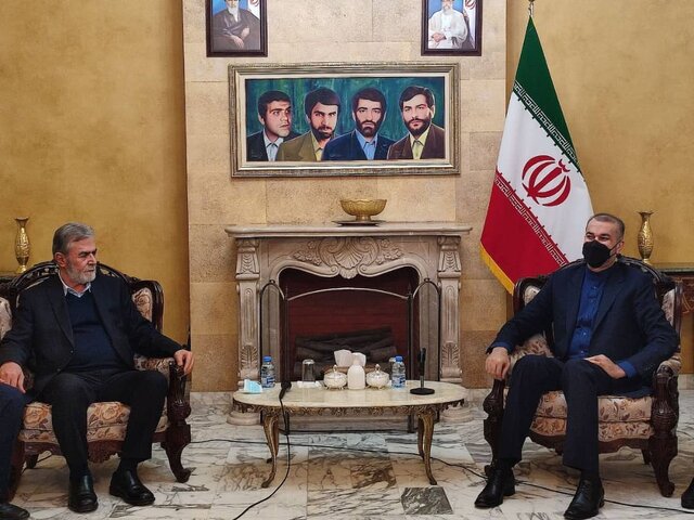 دیدار وزیر امور خارجه با تعدادی از گروه ها و رهبران فلسطینی در لبنان دیدار وزیر امور خارجه با تعدادی از گروه ها و رهبران فلسطینی در لبنان