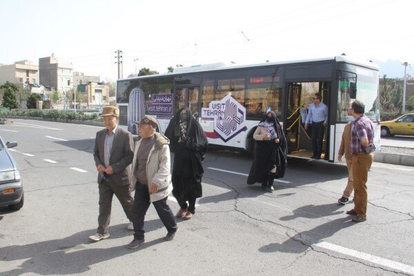 استقبال شهروندان از تورهای رایگان نوروزی "ریگردی" در منطقه ۲۰ استقبال شهروندان از تورهای رایگان نوروزی "ریگردی" در منطقه ۲۰