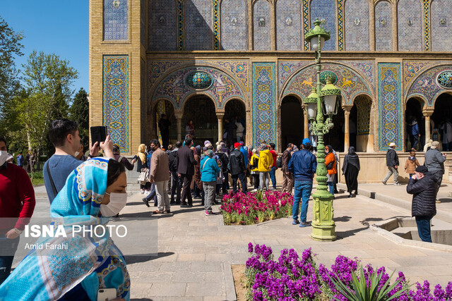 نمایشگاه صنایع دستی در کاخ گلستان