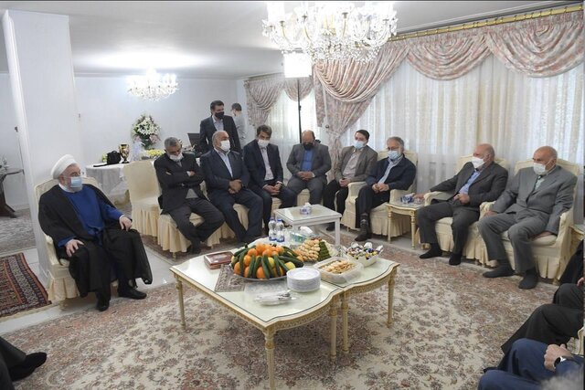 دیدار نوروزی حسن روحانی با برخی وزیران سابق و فعالان رسانه دیدار نوروزی حسن روحانی با برخی وزیران سابق و فعالان رسانه