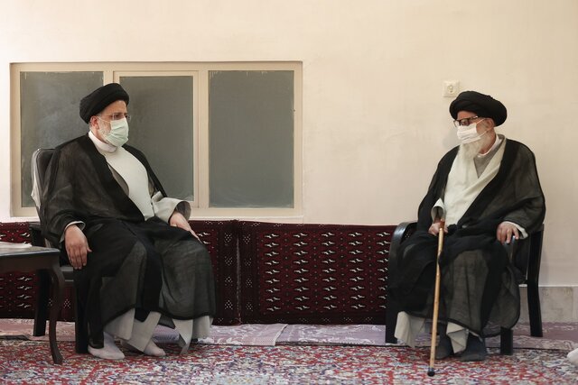 دیدار رئیسجمهور با آیت الله مرتضوی دیدار رئیسجمهور با آیت الله مرتضوی