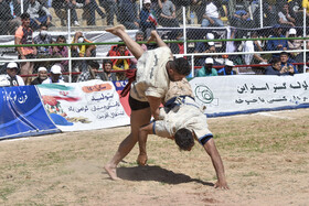 مسابقات کشتی با چوخه در فاروج برگزار می شود