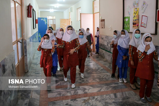 دانشآموزان و معلمان راضی، والدین اما نگران