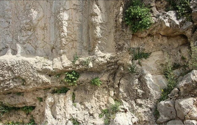 تعرض به سنگنگاره ساسانی به خاطر گنج!
