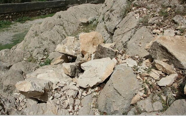 تعرض به سنگنگاره ساسانی به خاطر گنج!