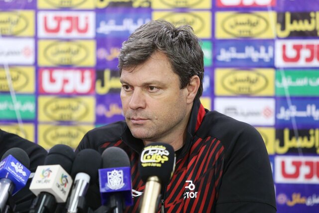 سائلام: تراکتور بدون هوادار مثل غذای بدون نمک است سائلام: تراکتور بدون هوادار مثل غذای بدون نمک است