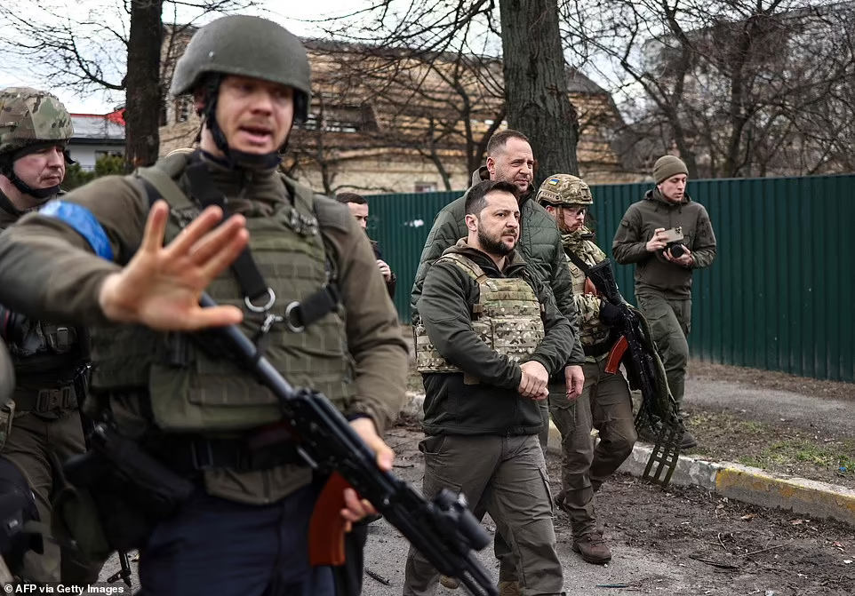 زلنسکی: مذاکره با روسیه «تنها گزینه» ماست