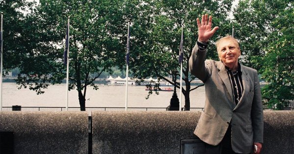 علاقه نزار قبانی به ایرانیان و زبان و ادب فارسی