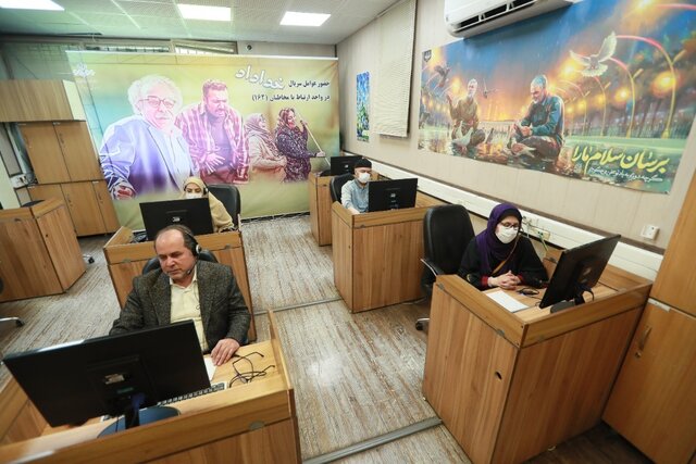 علی صبوری: برای دستمزد از تلویزیون میروند، مردم بهانهاند