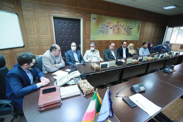 علی صبوری: برای دستمزد از تلویزیون میروند، مردم بهانهاند