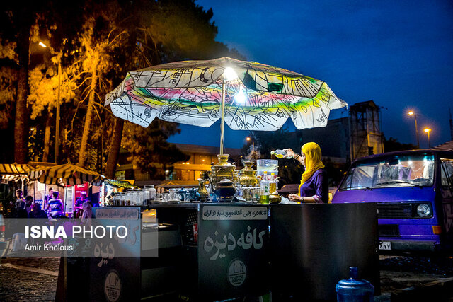 اینجا شب نیست...