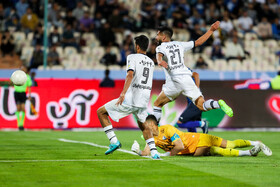 هفته بیست و چهارم لیگ برتر فوتبال؛ استقلال - پیکان