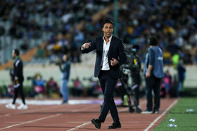 هفته بیست و چهارم لیگ برتر فوتبال؛ استقلال - پیکان