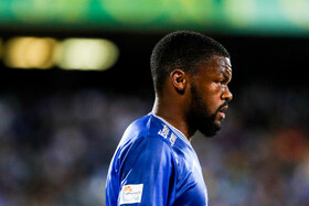 هفته بیست و چهارم لیگ برتر فوتبال؛ استقلال - پیکان