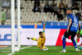 هفته بیست و چهارم لیگ برتر فوتبال؛ استقلال - پیکان