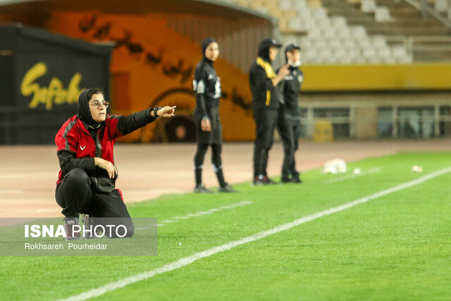 دست مربی سپاهان باز بود / موقعیتهای زیادی را از دست دادیم