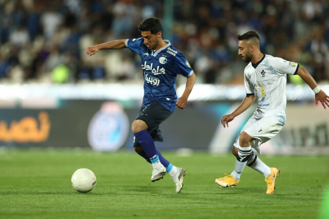 صادقی: اگر اخراجی نمیدادیم، با اختلاف 2، 3 گل پیکان را میبردیم