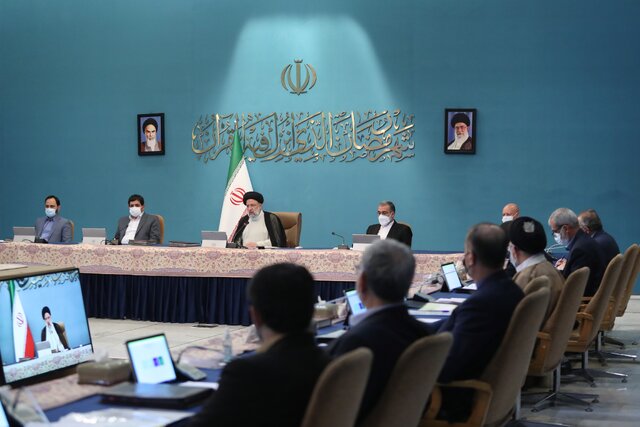 آیین نامه اجرایی قانون حمایت از توسعه صنایع پاییندستی نفت خام و میعانات گازی به تصویب رسید