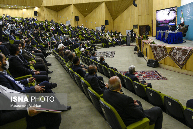 موفقیت دولت در گرو بهکارگیری نیروهای کارآمد، انقلابی و بومی در استانها است