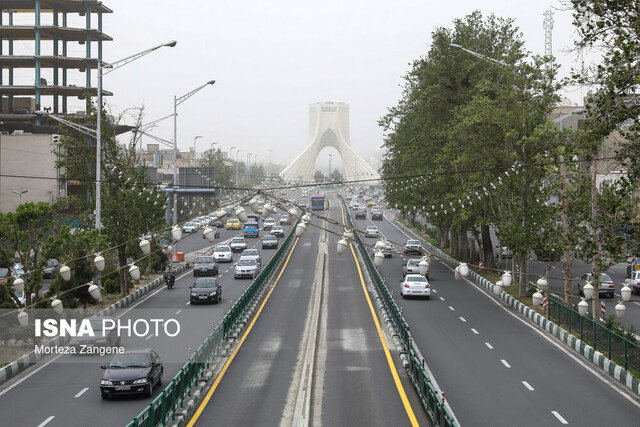 هوای تهران در وضعیت نارنجی هوای تهران در وضعیت نارنجی