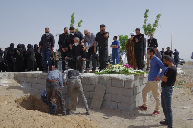 عکس از محسن محیاپور محمدحسن مرتجا در خانه ابدی آرام گرفت