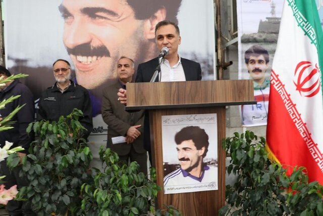 حیدرپور: کارتابل میرشاد ماجدی با نفت کار می‌کند؟