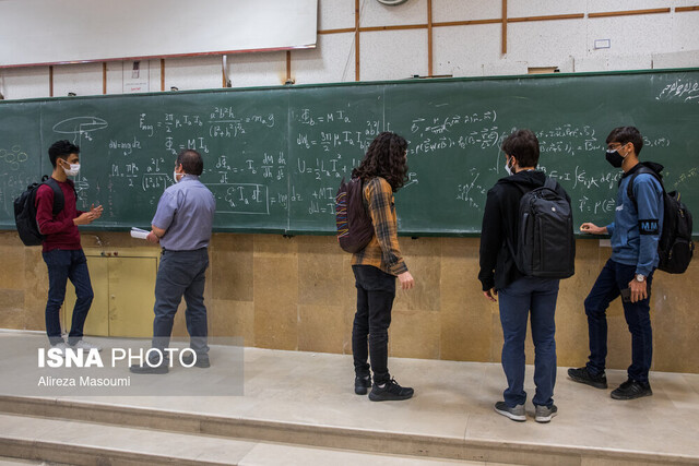 رشد منفی شمار دانشجویان علومپایه در دهه ۹۰/ ۱۰درصد اسناد علمی کشور مربوط به دانشگاه تهران است رشد منفی شمار دانشجویان علومپایه در دهه ۹۰/ ۱۰درصد اسناد علمی کشور مربوط به دانشگاه تهران است