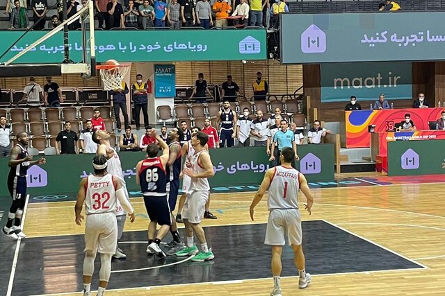 حاتمی دوباره مچ شاهینطبع را خواباند