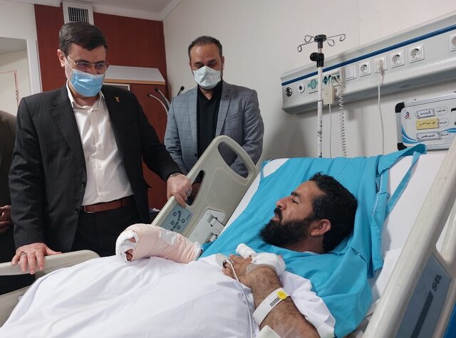 پرچمداری وحدت، دفاع از ولایت و اسلام ناب جهاد امروز است