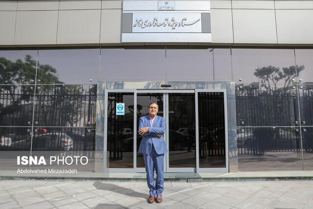 نگران تَلههای شارلاتانها هستم!/هیچ دولتی از پس خودروسازان بر نخواهد آمد مگر اینکه...