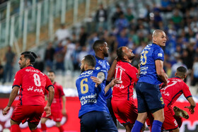 یک چهارم نهایی رقابتهای جام حذفی؛ دیدار تیمهای استقلال و نساجی 13