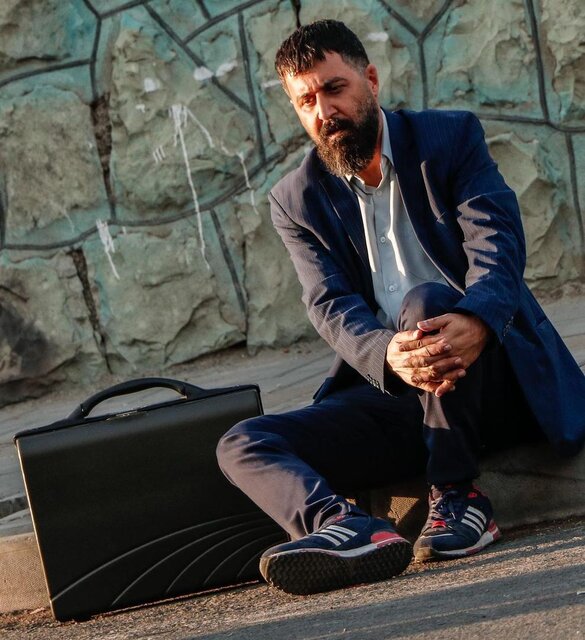 رحمت خروس باز کجا از شهرام «خوشنام» جدا می شود؟