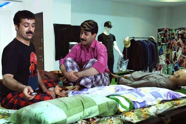 رحمت خروس باز کجا از شهرام «خوشنام» جدا می شود؟