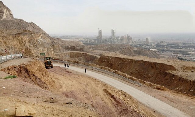 نظر محیط زیست درباره بهرهبرداری بیش از حد از کوههای «بیبی شهربانو»