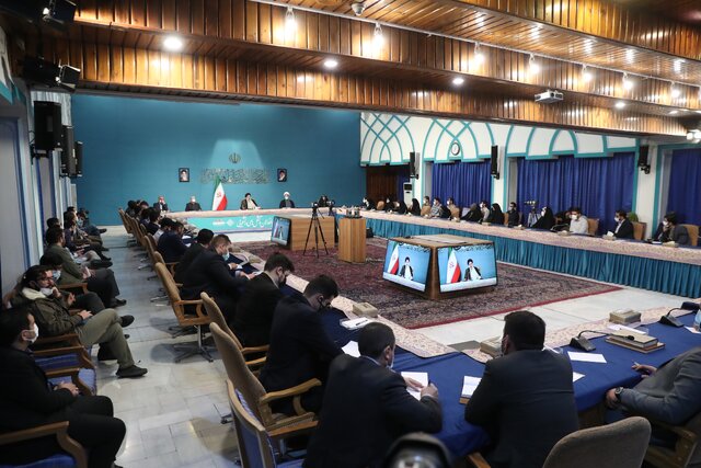 رئیسی: ارز 4200 تومانی باید تا حصول اطمینان از اینکه مشکلی پیش نمییاید، ادامه یابد